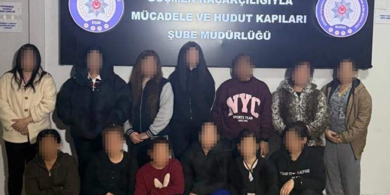 Masaj Salonlarına Eş Zamanlı Operasyon: 13 Kaçak Çalışan Yakalandı