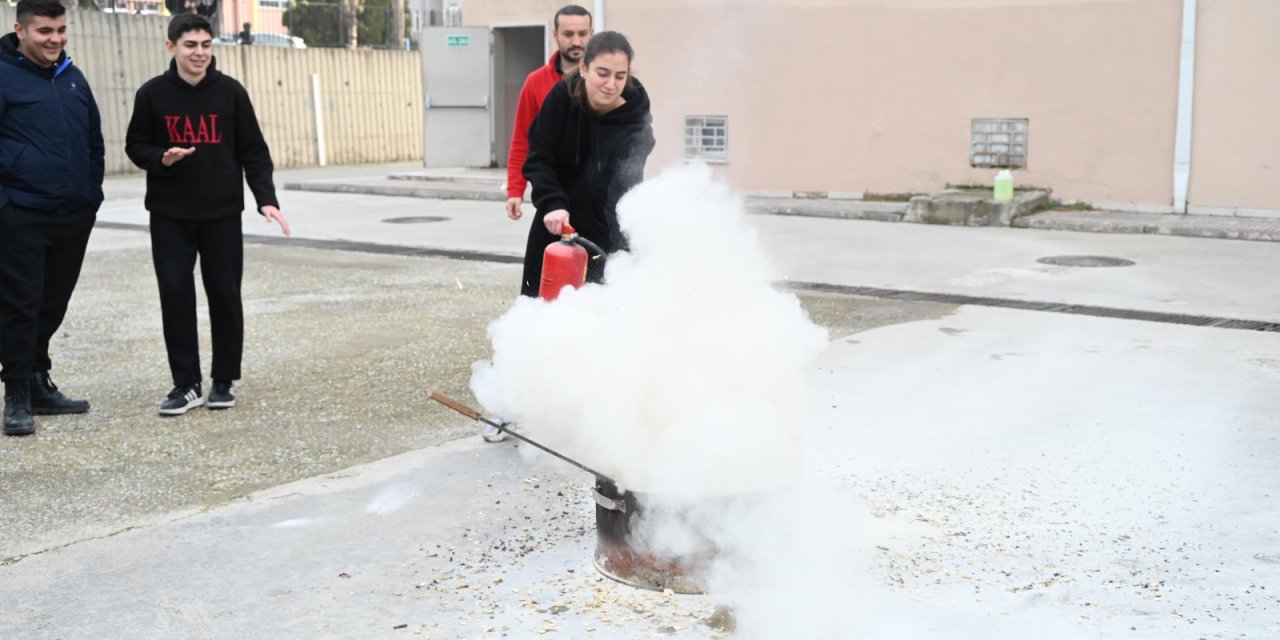 Öğrencilere Yangın Eğitimi