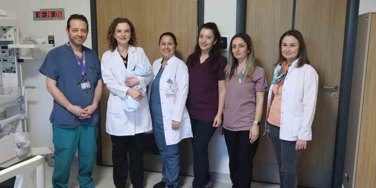 Tüp Bebek Merkezi’nde İlk Bebek Dünyaya Geldi