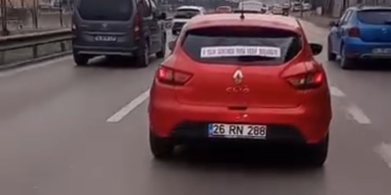 Boşanmayı Düğün Gibi Kutladı