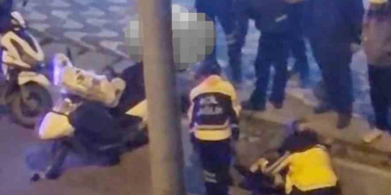Motosikletten Düşen Kurye Yaralandı