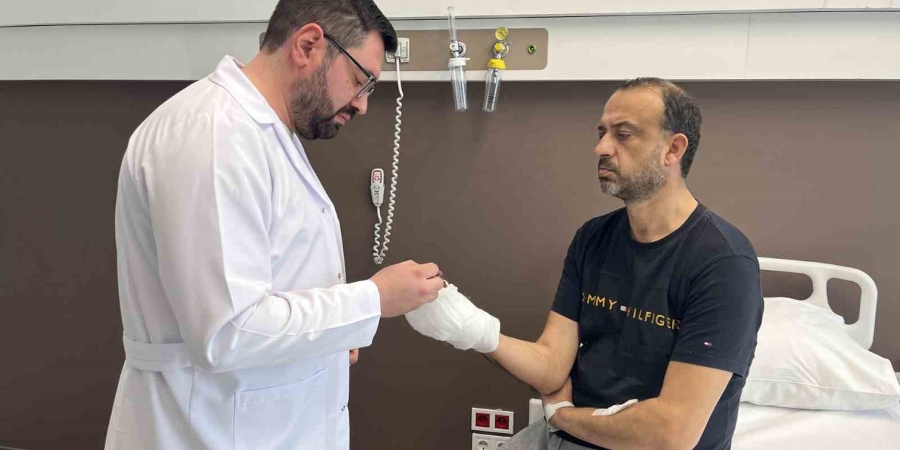 Kopan Parmağını Buz Poşetine Koyup Türkiye’ye Geldi