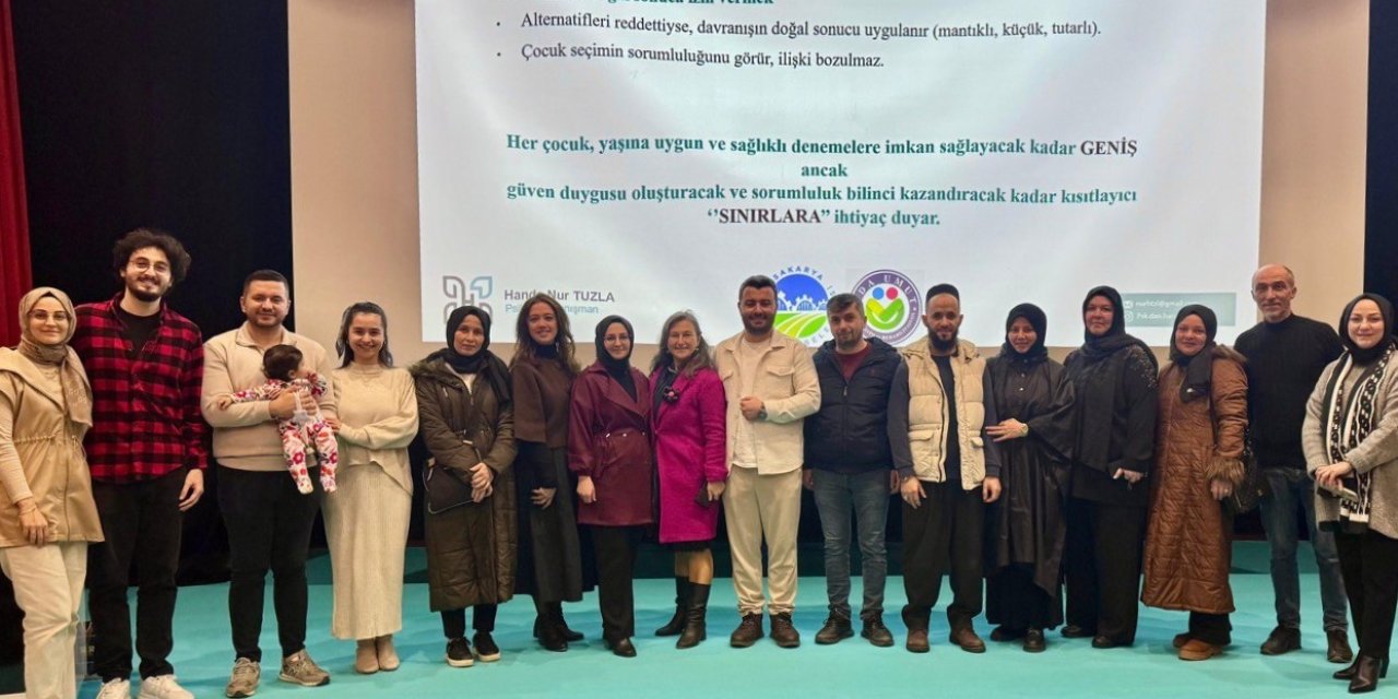 Özel Çocuklarla İletişimde Altın Kurallar Anlatıldı