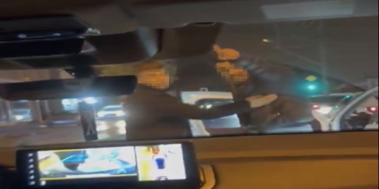 Korku Dolu Anlar: Agresif Sürücü Küçük Çocuğu Hiçe Saydı