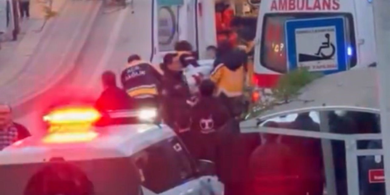 Çocuklar Arasında Bıçaklı Kavga: 2 Yaralı