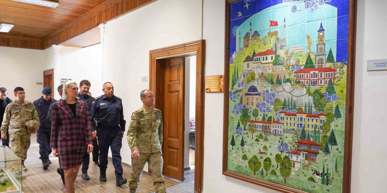 Jandarmadan Bilecik Belediyesi'ne ziyaret