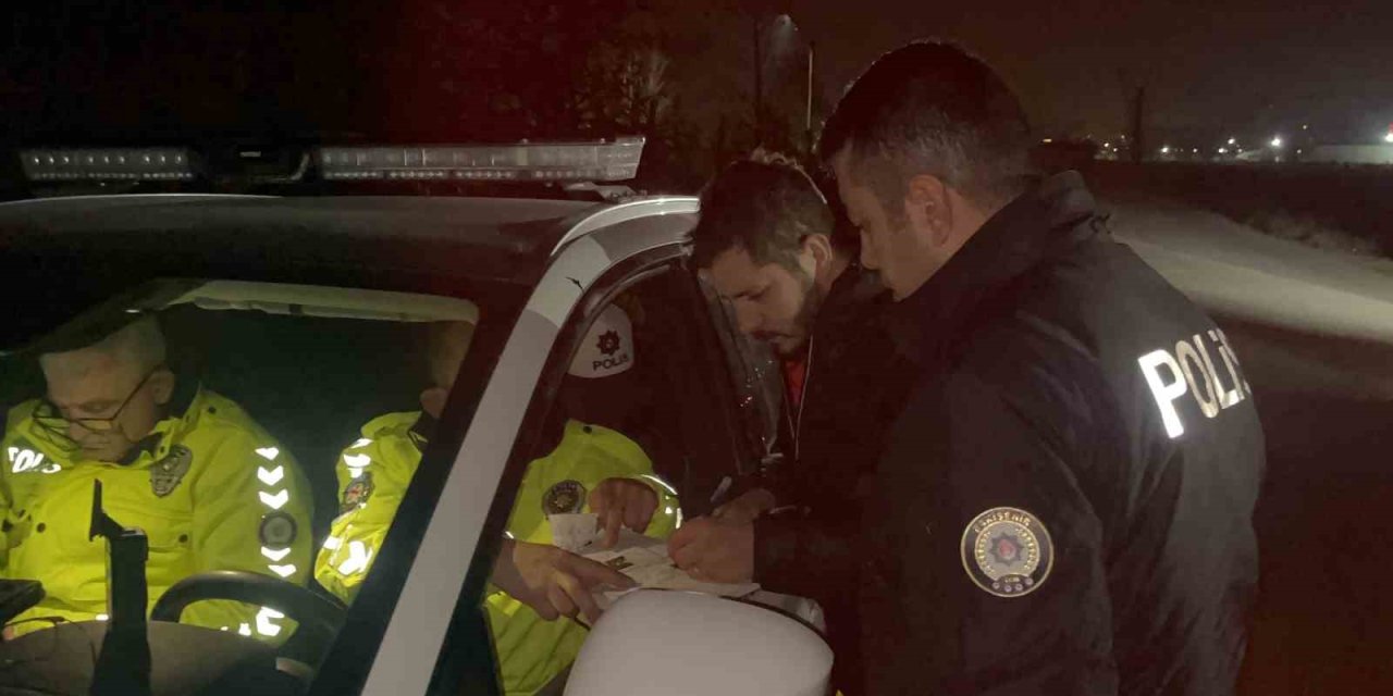 Alkolden 2 Kez Ehliyetini Kaptıran Sürücü Kazada 3’üncü Kez Yakalandı