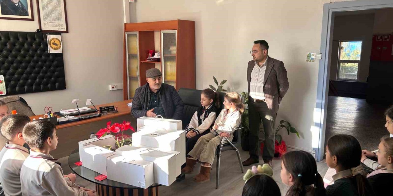 Öğrenciler Tarafından Gönderilen Mektuplara Duyarsız Kalmadı