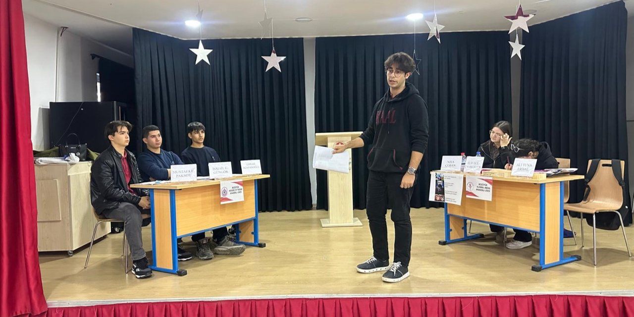 Bozüyük'te Okullar Arası Münazara Yarışması