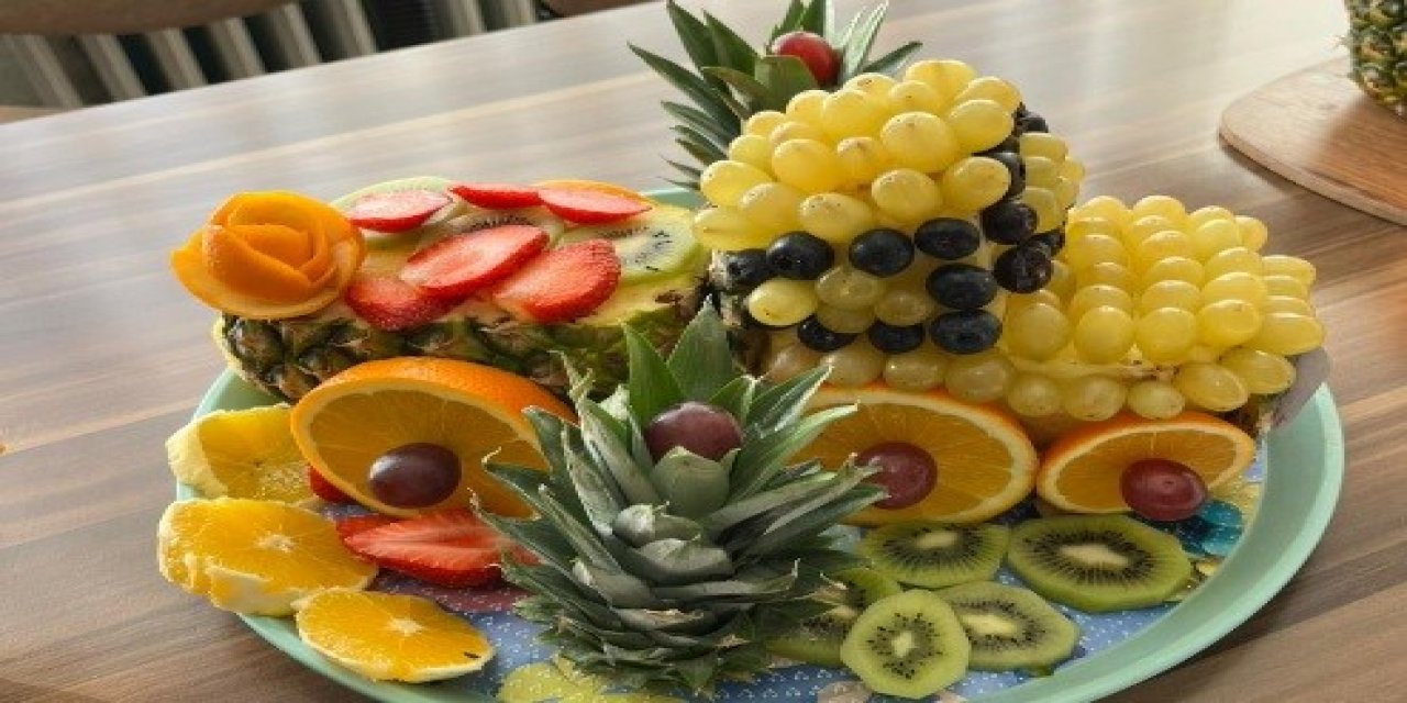 Minik Ellerden Sanat Eseri Meyve Tabakları