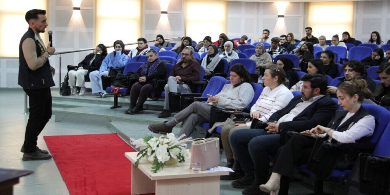 Sanal Riskler Ve Akran Zorbalığı İle Mücadele Ele Alındı