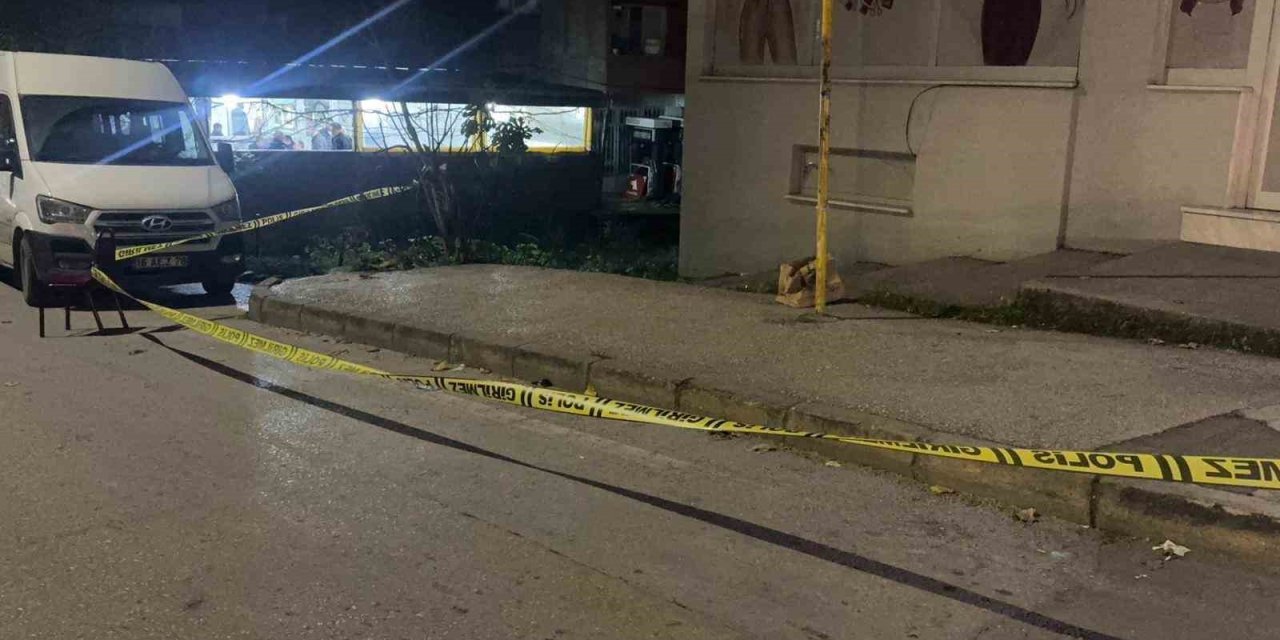 Araçtan Silahla Ateş Açıldı, 1 Kişi Yaralandı