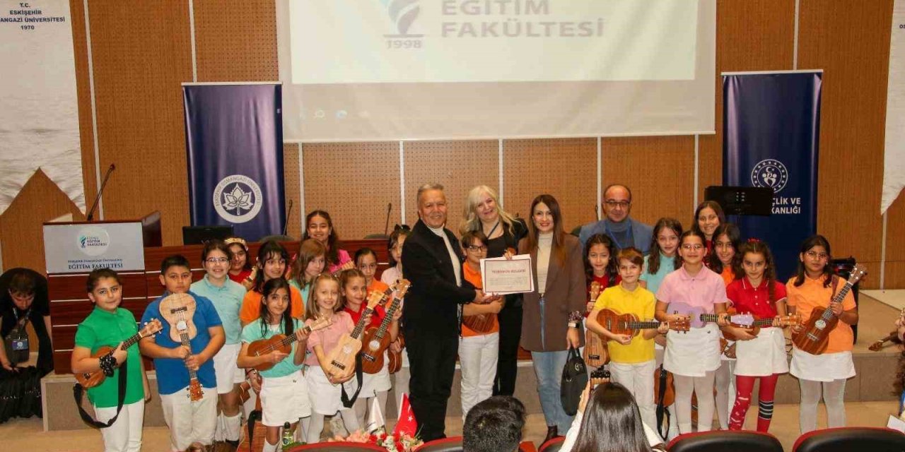 “Gençlerle El Ele, Gönül Gönüle" Projesi Kapanış Töreni Düzenlendi