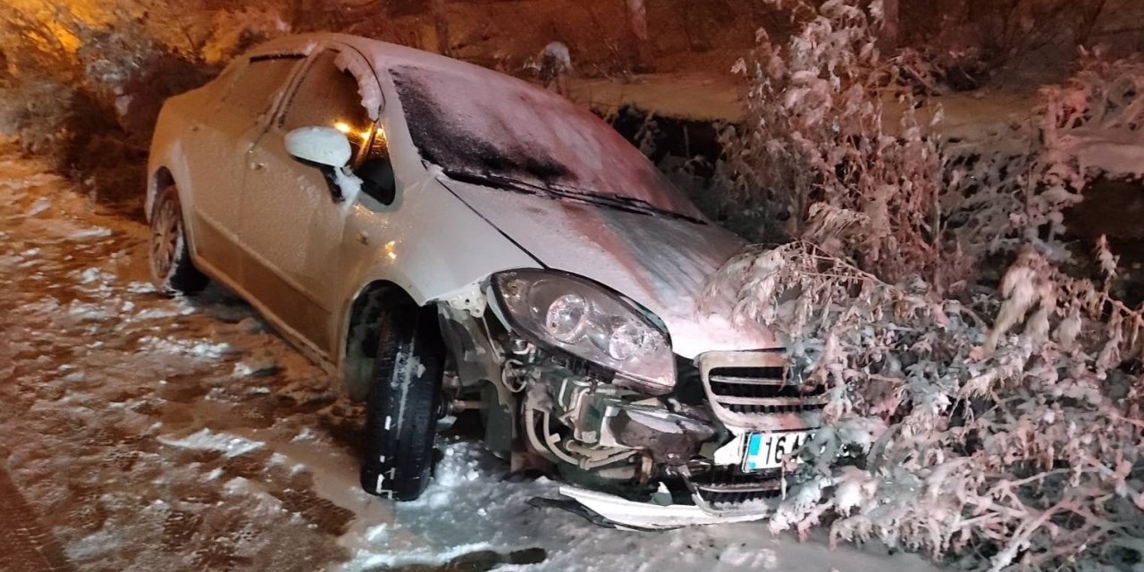 Kaygan Zeminde Kontrolü Kaybedip Kazaya Neden Oldu: 7 Yaralı!