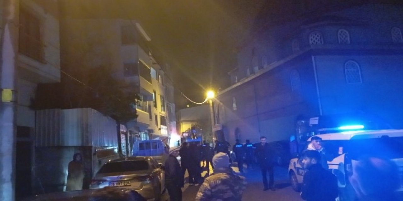 Apartmanın Deposunda Çıkan Yangın Paniğe Neden Oldu