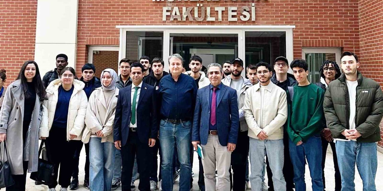 Dsi Eskişehir Bölge Müdürlüğü Bşeü’de ‘Su Yapıları’ Sunumu Gerçekleştirdi