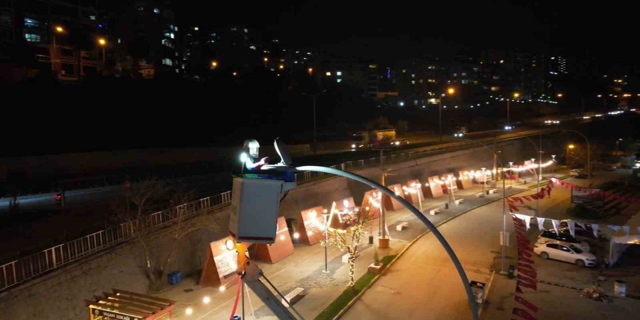 Yeni Yılda Kesintisiz Enerji Mesaisi