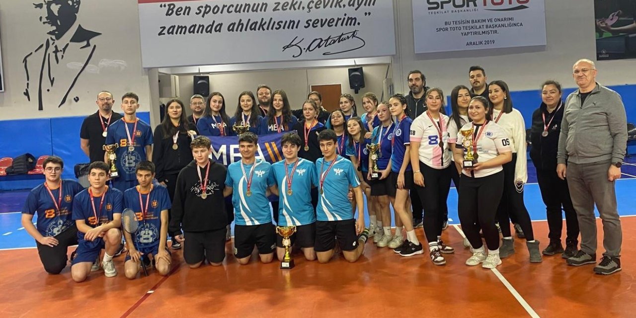 Badminton Heyecanı Sona Erdi