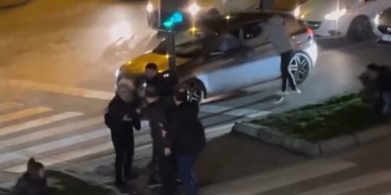 Kavga Esnasında Yola Savruldu