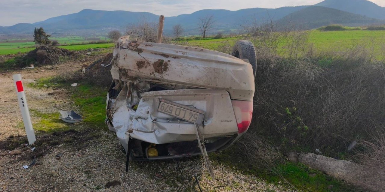 Kontrolden Çıkan Araç Takla Attı; Sürücüsü Yaralandı