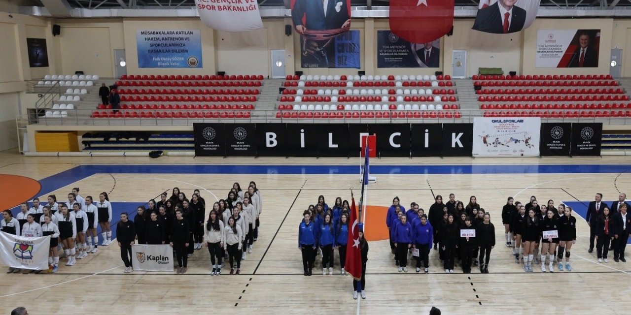 Voleybol Grup Müsabakaları Başladı