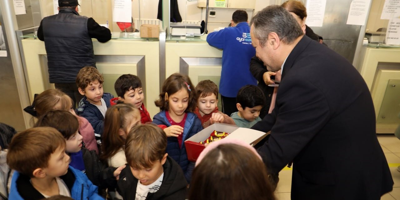 Minik Ellerden Büyük Mutluluk