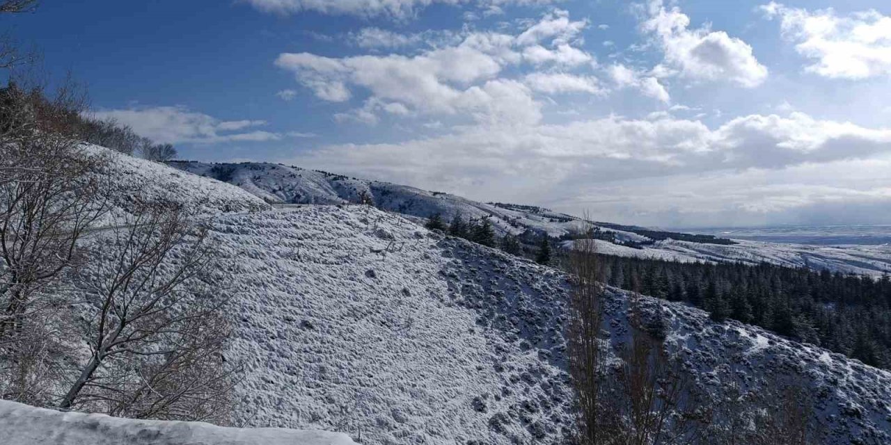 Kar Yağışı Sonrası Kartpostallık Görüntüler Oluştu