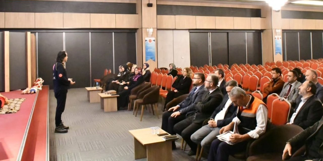 İl Müftülüğü’nde Personele Temel İlk Yardım Eğitimi