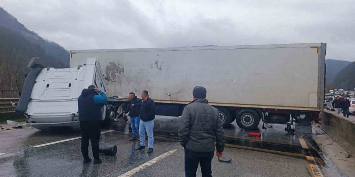 D-650'de trafiği durduran kaza!