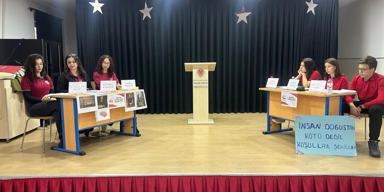 Liseler Arası Münazara Yarışmasında Yarı Final Heyecanı