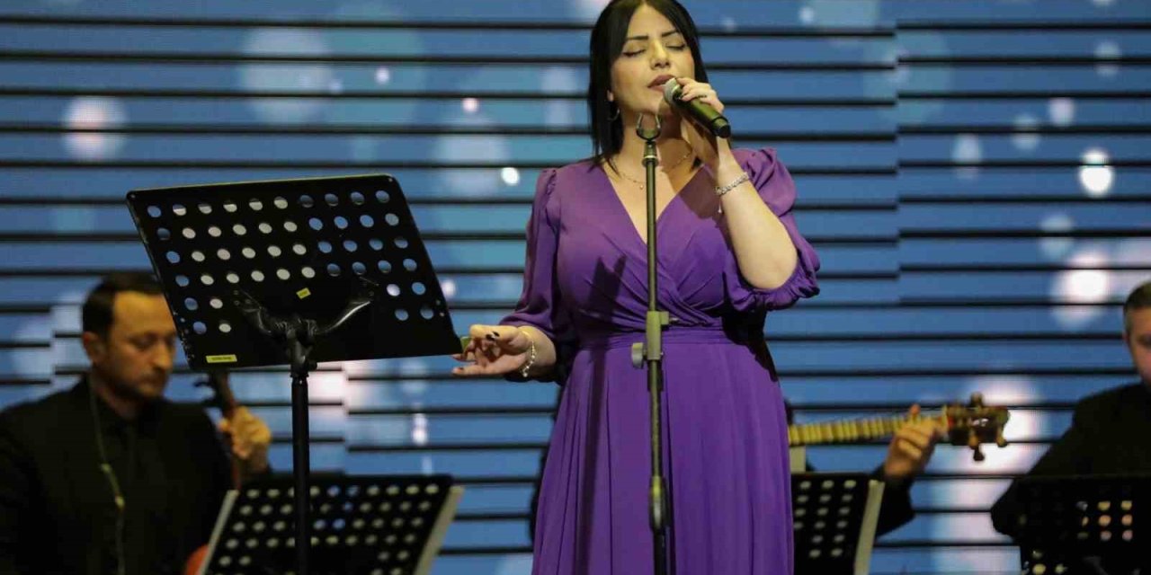 ‘Yüreğimizdeki Ezgiler’ Gönüllere Dokundu