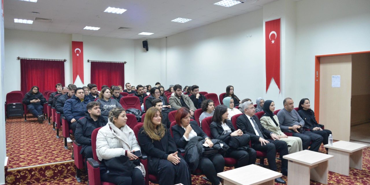 İktisadi ve İdari Bilimler Fakültesinde Kariyer Etkinliği