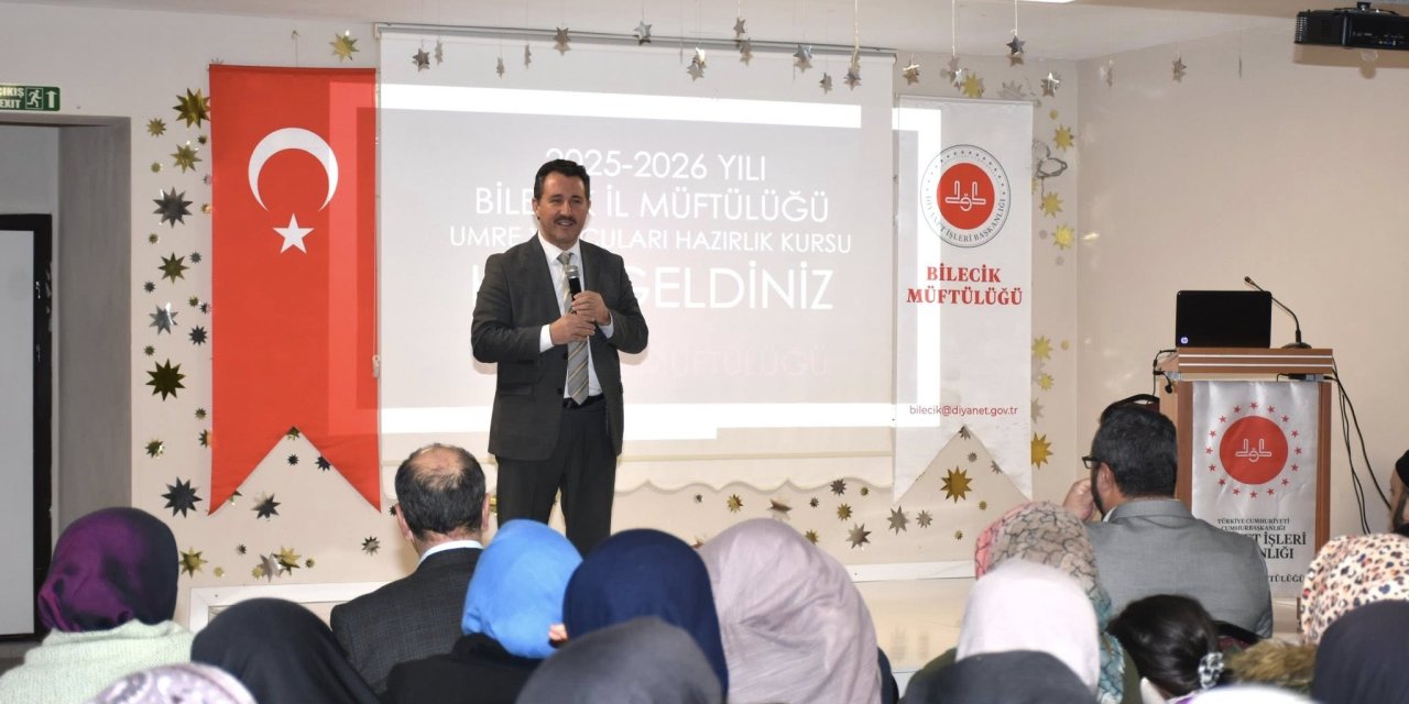 Sömestr Özel Umre Turu İçin Hazırlık Semineri Düzenlendi