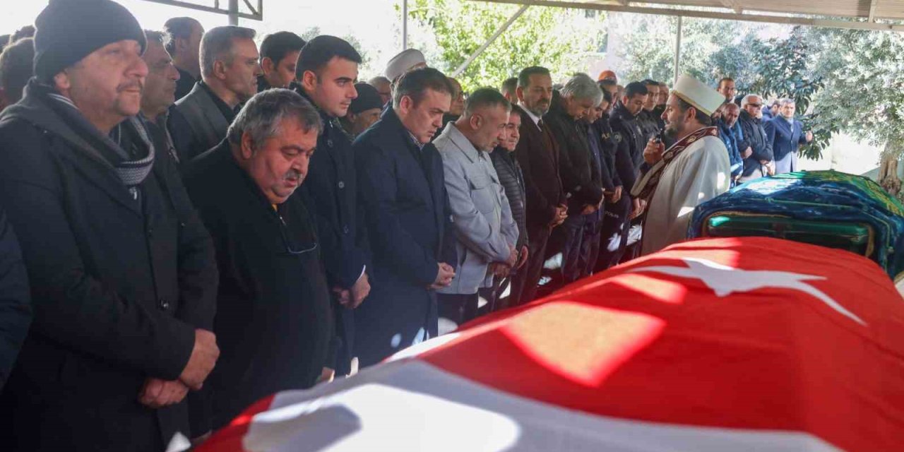 Vali Sözer, Gazi Cenazesine Katıldı