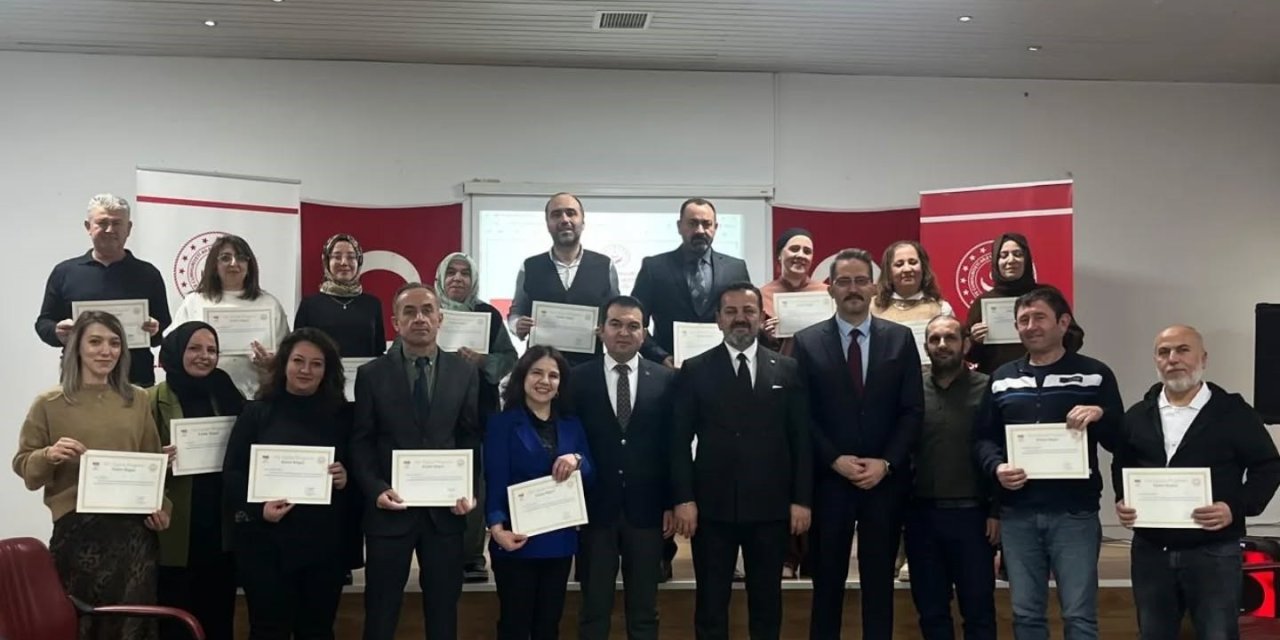 ‘Modüler Aile Eğitim’ Programı Sertifika Töreni