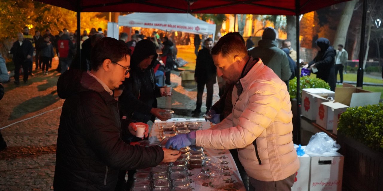 Namaz Sonrası Helva İkramı Yapıldı