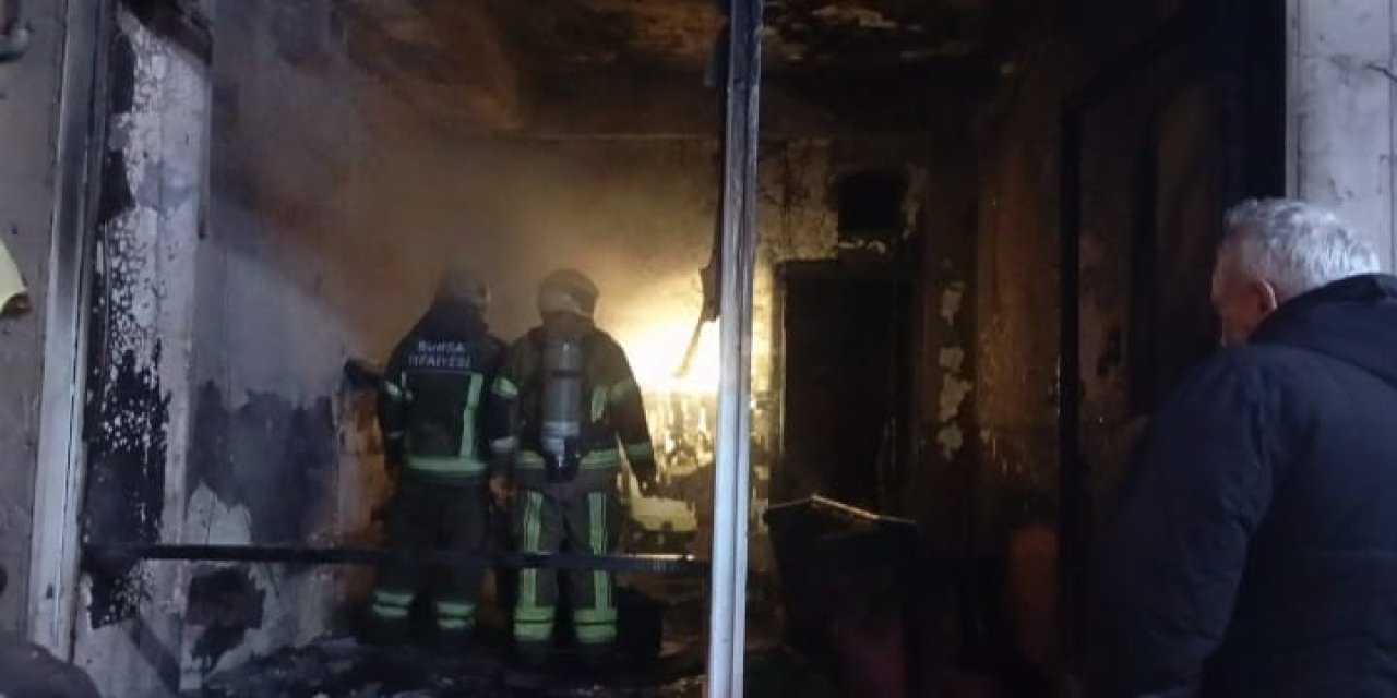 Çay Ocağında Gece Yarısı Yangın