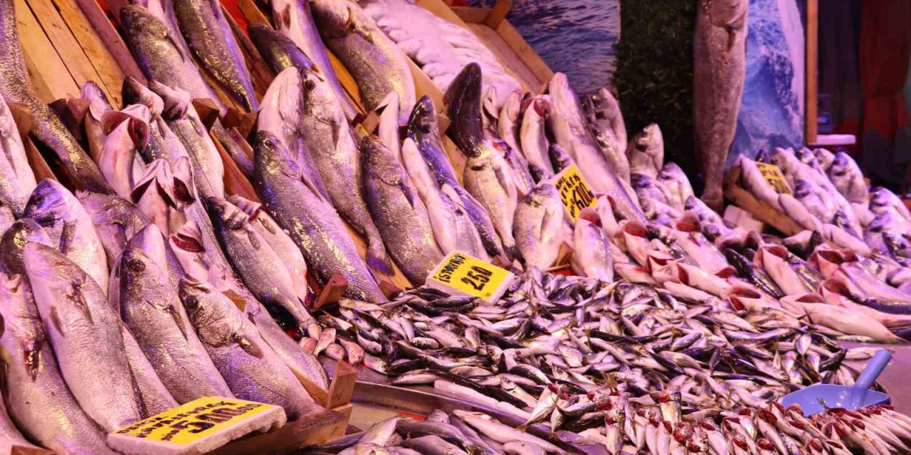 Soğuk Havalar, Balık Tezgahlarını Da Vurdu