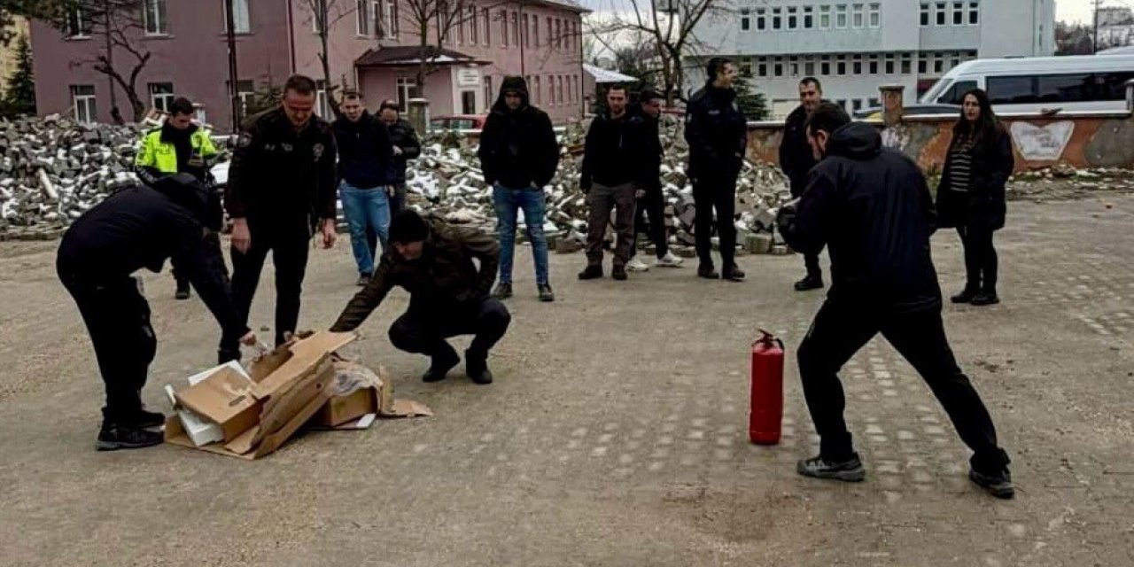 Bilecik’te Emniyet Personeline Yangın Ve Deprem Farkındalık Eğitimi