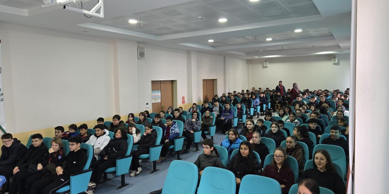 Sosyal Medya Bağımlılığına Karşı Farkındalık Eğitimi