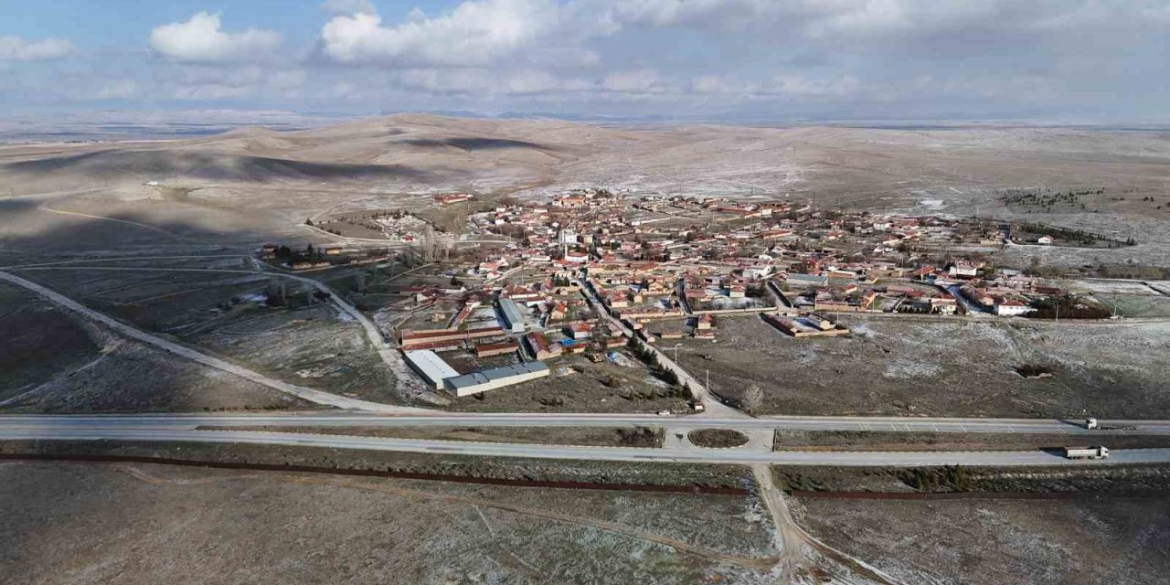 Köyde İlginç Arazi Sıkıntısı