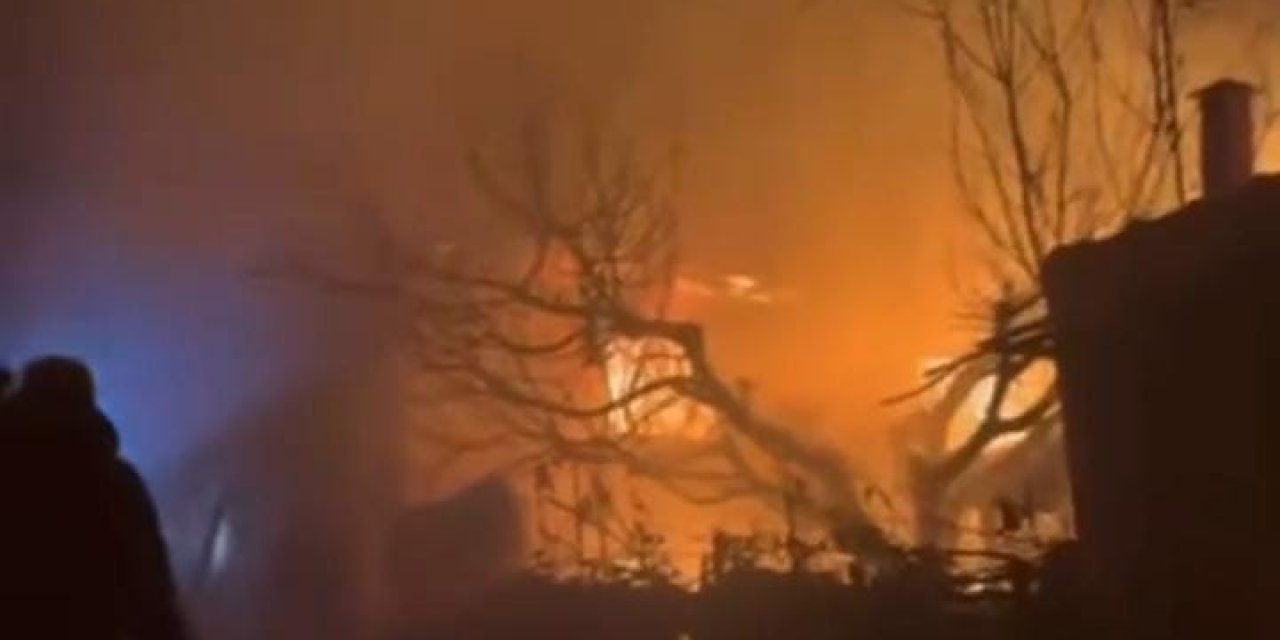 Geceyi Aydınlatan Alevler, Evi Küle Çevirdi