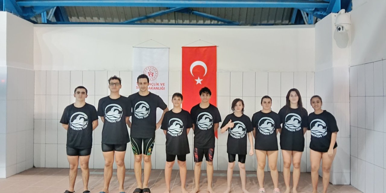 Spor Okullarında Yüzme Antrenmanları Devam Ediyor