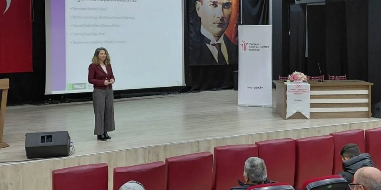 "Teknoloji Bağımlılığı" Konulu Seminer Düzenlendi