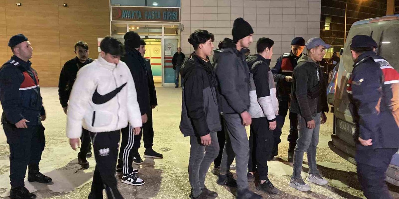 9 Kaçak Göçmen Yakalandı