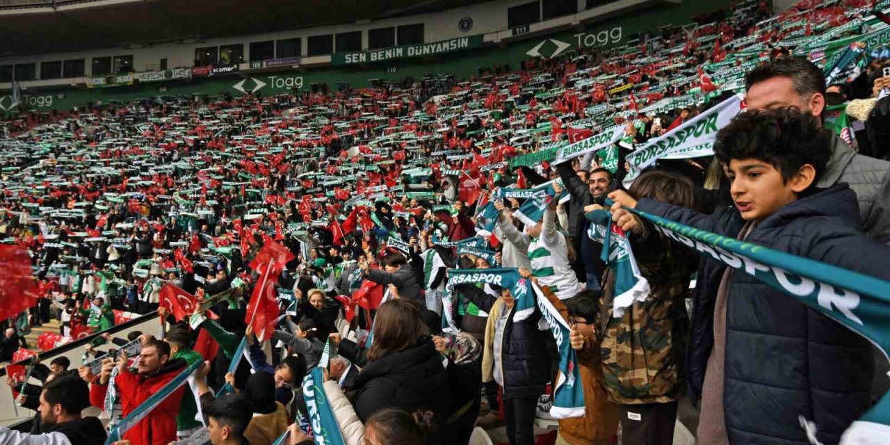 90 Çocuk Daha Bursasporlu Oldu