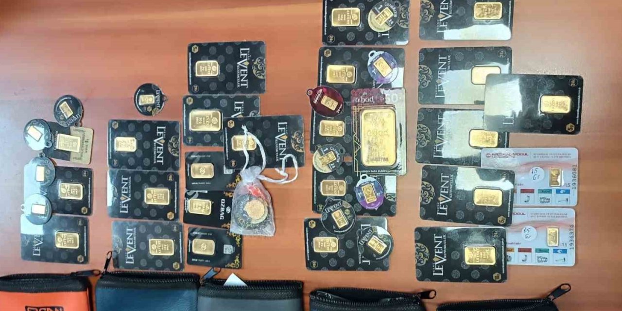 Polis, Buluntu 237 Gram Altını Sahibine Ulaştırdı
