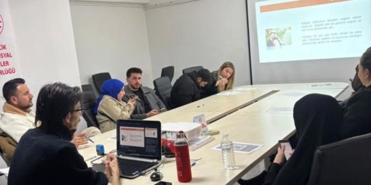 Evlenecek Gençlere Evlilik Öncesi Eğitim