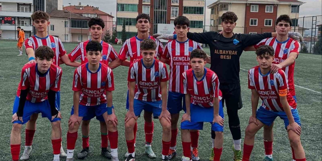 U16 Gençler Ligi’nde Çekişme Devam Ediyor