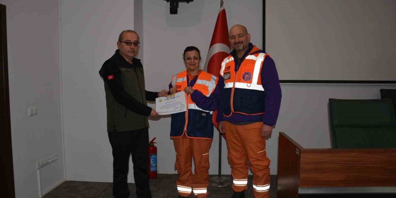 Gönüllüler, "Yeşil Vatan" İçin Eğitim Aldı